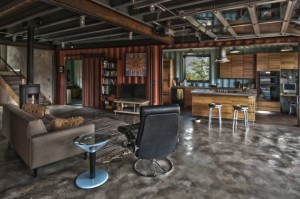 Shipping-Container-House-Studio-HT-living-568x377